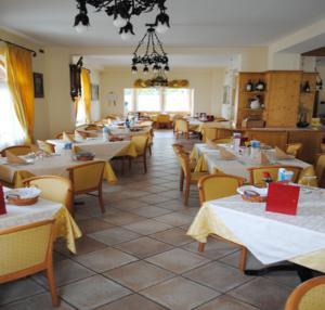 Bernard Hotel Canazei Luaran gambar